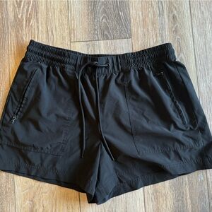 Lou & Grey Wanderweave shorts